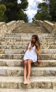 Ann-Kathrin Brömmel feet photo thumbnail