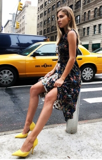 Ann-Kathrin Brömmel feet photo thumbnail