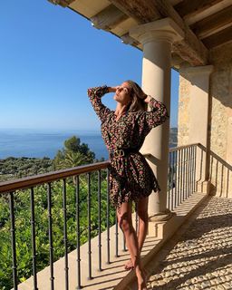 Ann-Kathrin Brömmel feet photo thumbnail