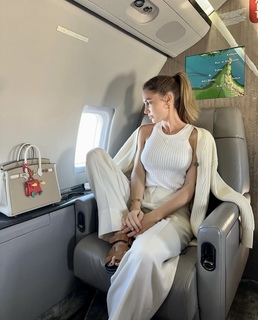 Ann-Kathrin Brömmel feet photo thumbnail