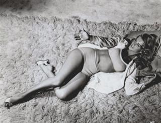 Ann-Margret feet photo thumbnail