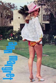 Ann-Margret feet photo thumbnail