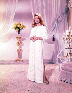Ann-Margret feet photo thumbnail