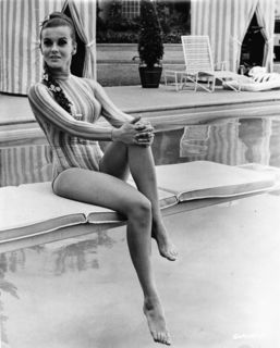Ann-Margret feet photo thumbnail