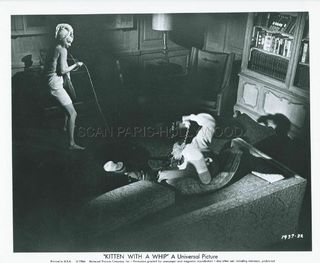 Ann-Margret feet photo thumbnail