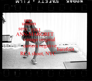 Ann-Margret feet photo thumbnail