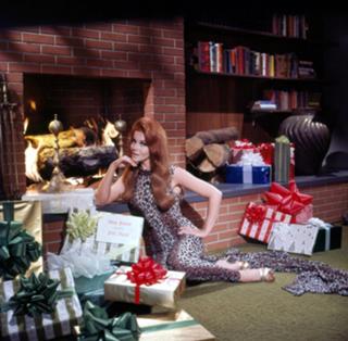 Ann-Margret feet photo thumbnail