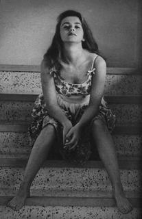 Ann-Margret feet photo thumbnail