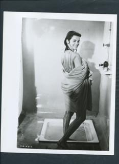 Ann-Margret feet photo thumbnail