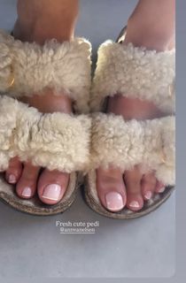 Ann Van Elsen feet photo 1
