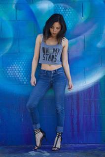 Anna Akana feet photo thumbnail