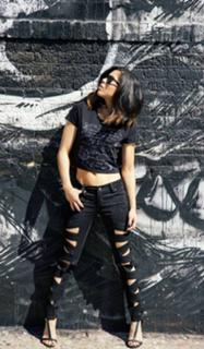 Anna Akana feet photo thumbnail