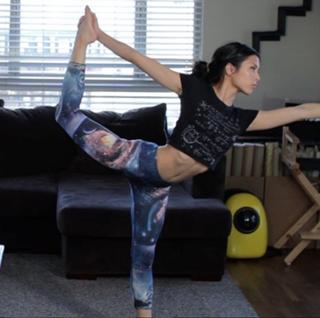 Anna Akana feet photo thumbnail