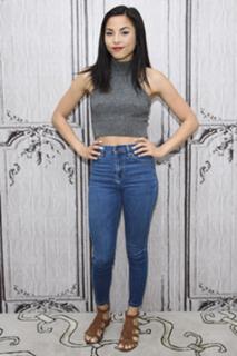 Anna Akana feet photo thumbnail