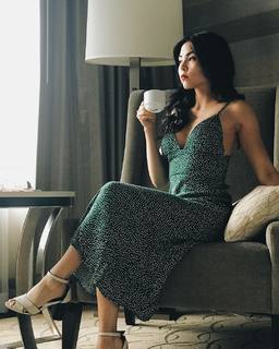 Anna Akana feet photo thumbnail