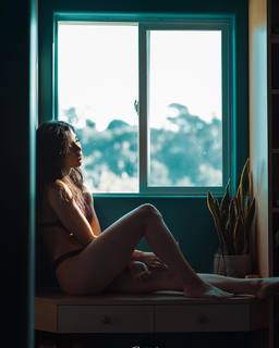 Anna Akana feet photo thumbnail