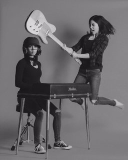 Anna Akana feet photo thumbnail