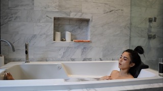 Anna Akana feet photo thumbnail