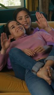 Anna Akana feet photo thumbnail