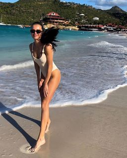 Anna Andres feet photo 6