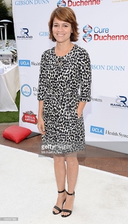Anna Belknap feet photo 5