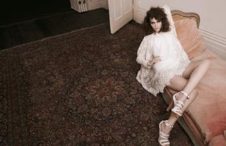 Anna Brewster feet photo 5