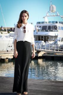 Anna Brewster feet photo 3