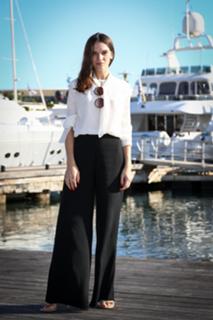 Anna Brewster feet photo 2