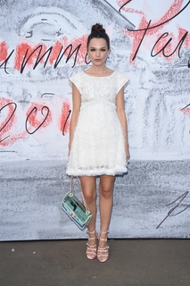 Anna Brewster feet photo 1