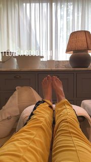Anna Brewster feet photo 8