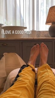 Anna Brewster feet photo 7