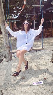 Anna Brewster feet photo 2