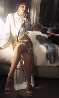 Anna Brewster feet photo 3
