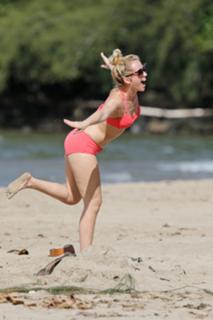 Anna Camp feet photo thumbnail