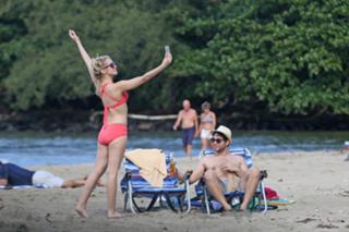 Anna Camp feet photo thumbnail