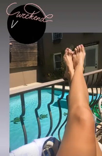 Anna Camp feet photo thumbnail