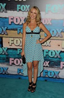 Anna Camp feet photo thumbnail