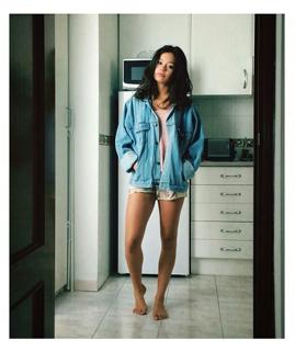 Anna Castillo feet photo 2