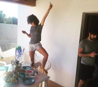 Anna Castillo feet photo 10