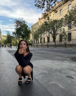Anna Castillo feet photo 17