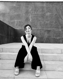 Anna Castillo feet photo 13
