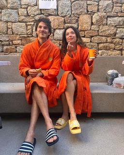 Anna Castillo feet photo 9