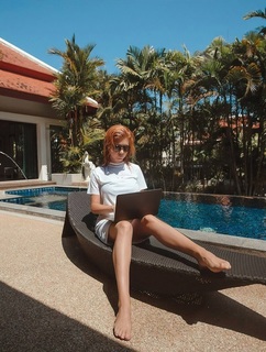 Anna Chapman feet photo 2