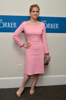Anna Chlumsky feet photo thumbnail