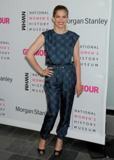 Anna Chlumsky feet photo thumbnail