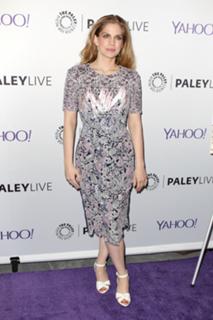 Anna Chlumsky feet photo thumbnail