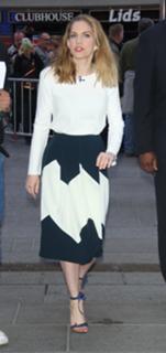 Anna Chlumsky feet photo thumbnail