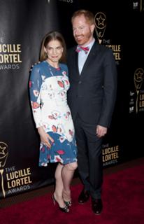 Anna Chlumsky feet photo thumbnail