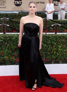 Anna Chlumsky feet photo thumbnail