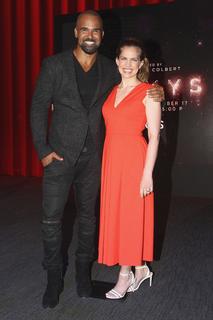 Anna Chlumsky feet photo thumbnail